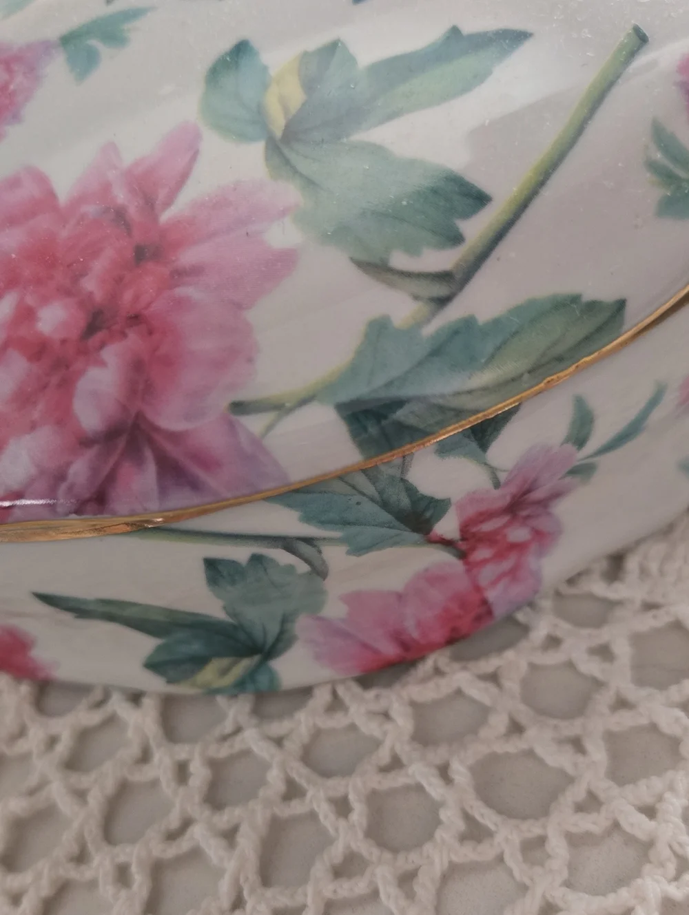 Peony Chintz With Lid. Fine Porcelain Round Large Trinket Bowl